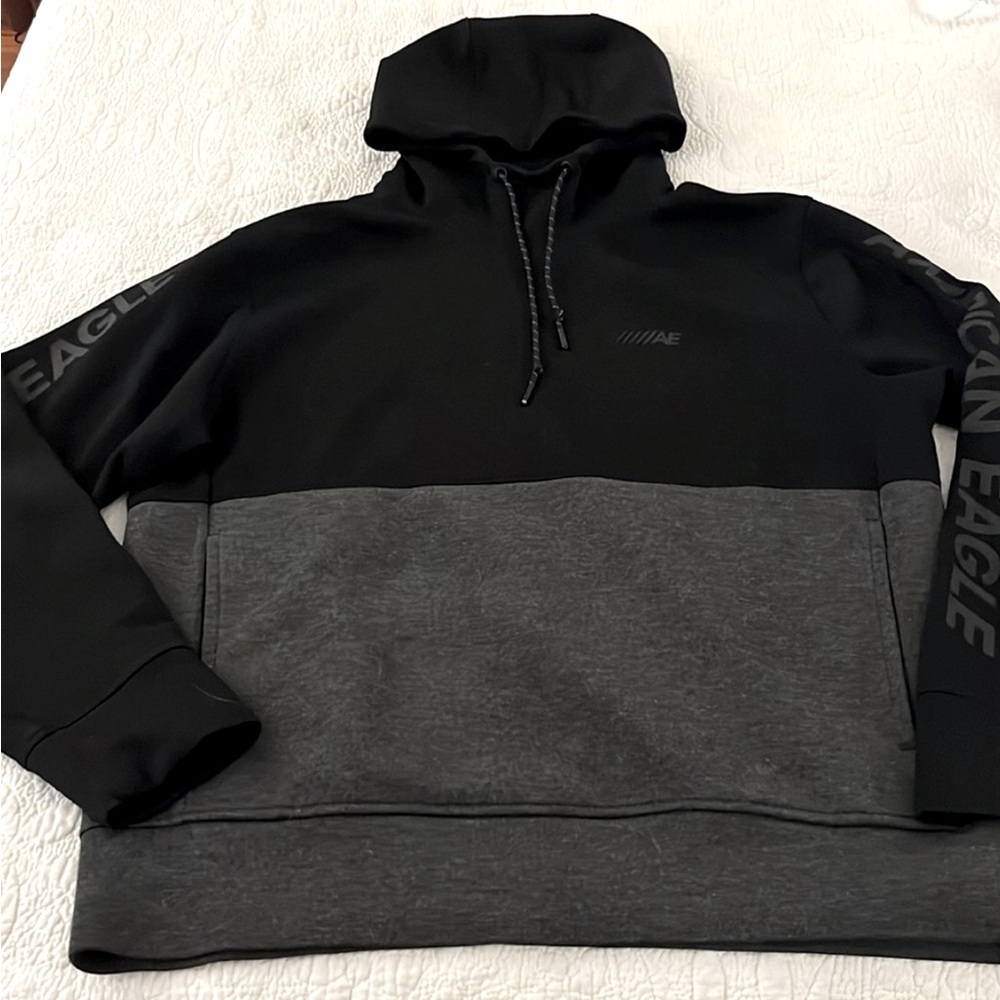 American Eagle Men’s Hooded Sweatshirt